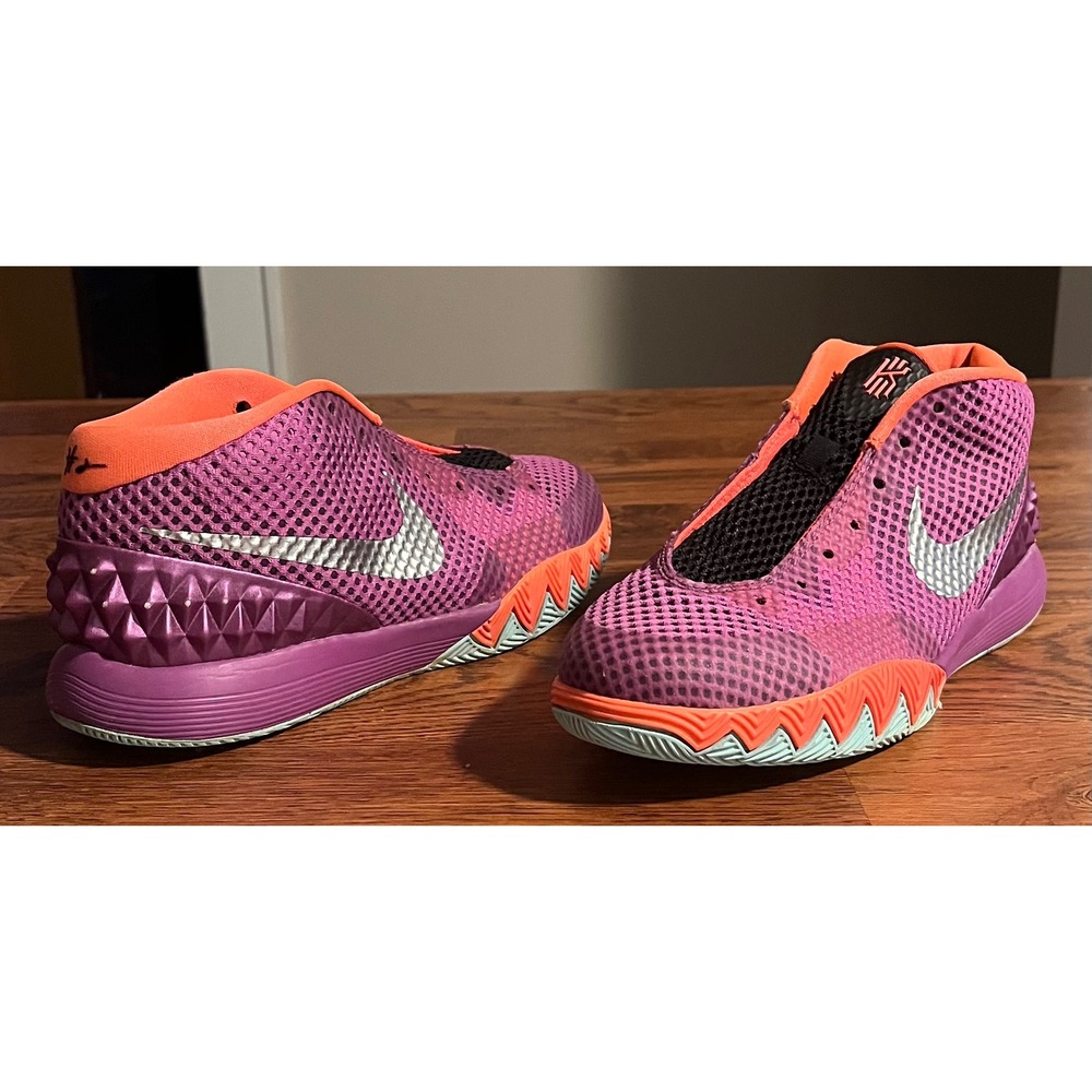 Nike Kyrie 1 GS Easter Purple Crimson Boys Size 6Y